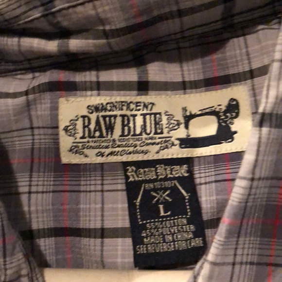 Shirts - Picture 5 of 8